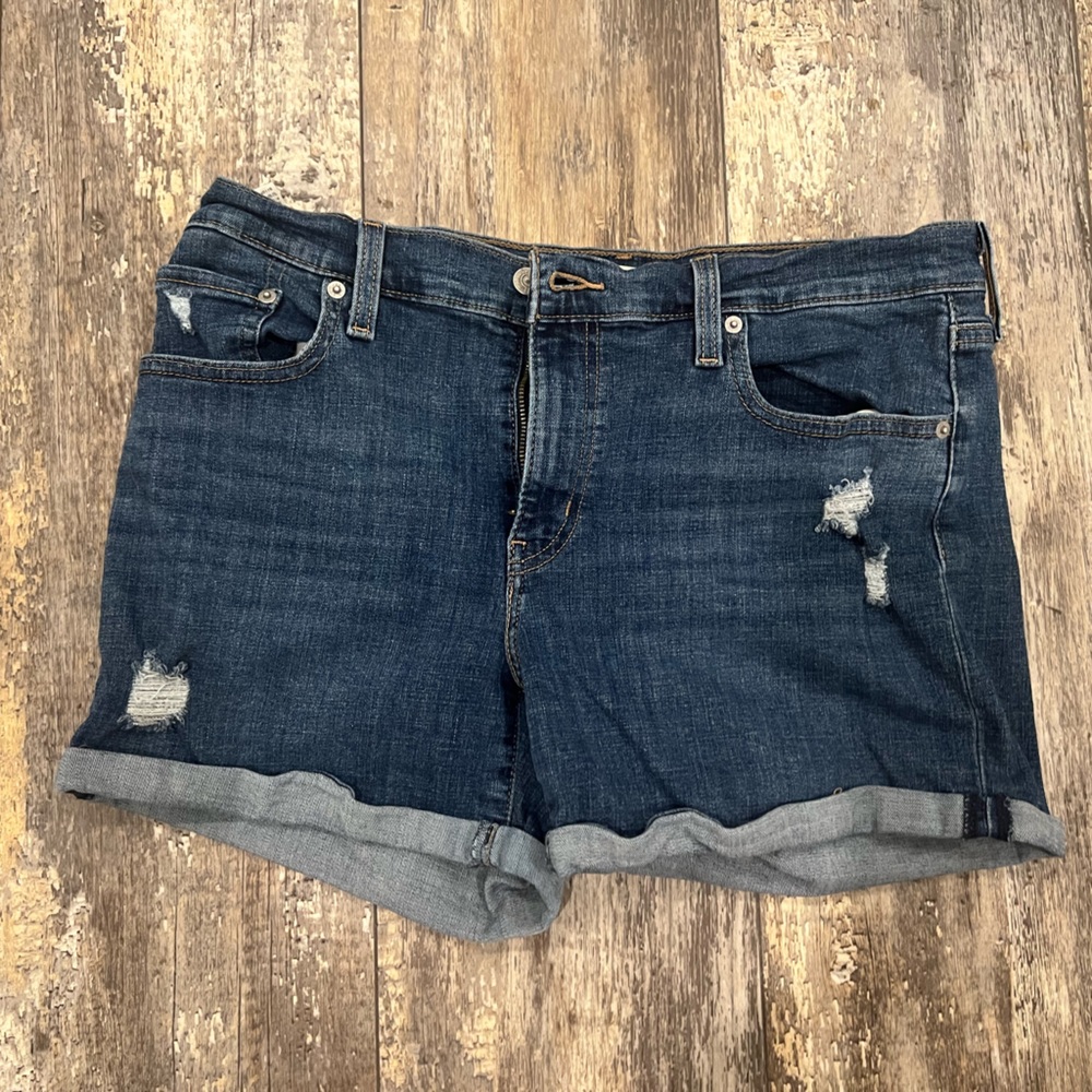 Levi’s jean shorts